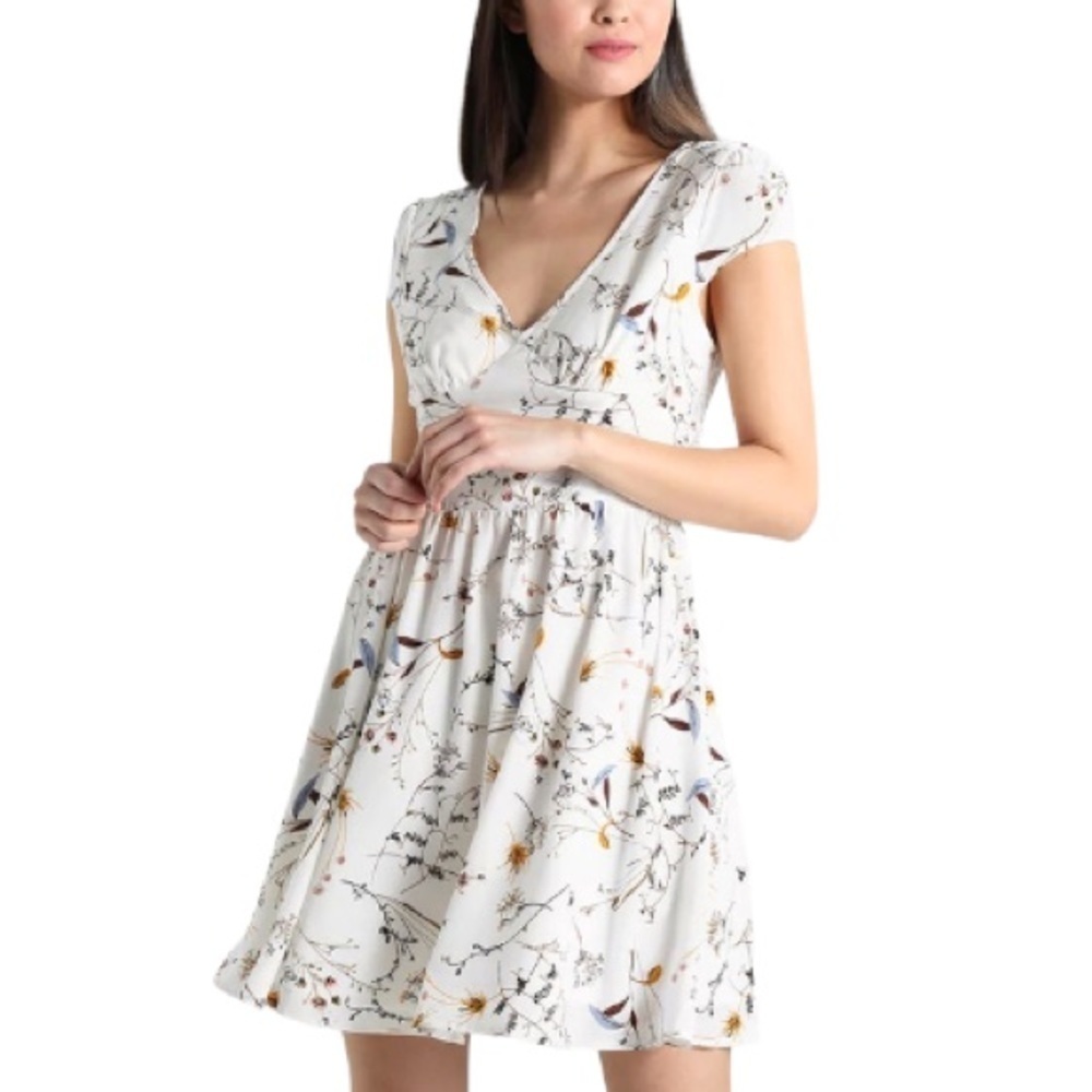 NWT Molly Bracken Floral Babydoll Lace A-Line Mini Dress